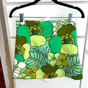Retro floral green mini skirt
